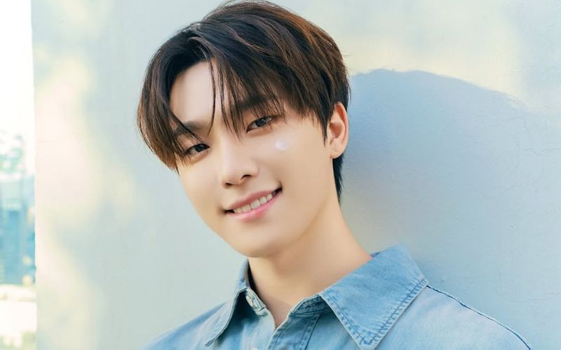 Dino SEVENTEEN Jadi Brand Ambassador Azarine