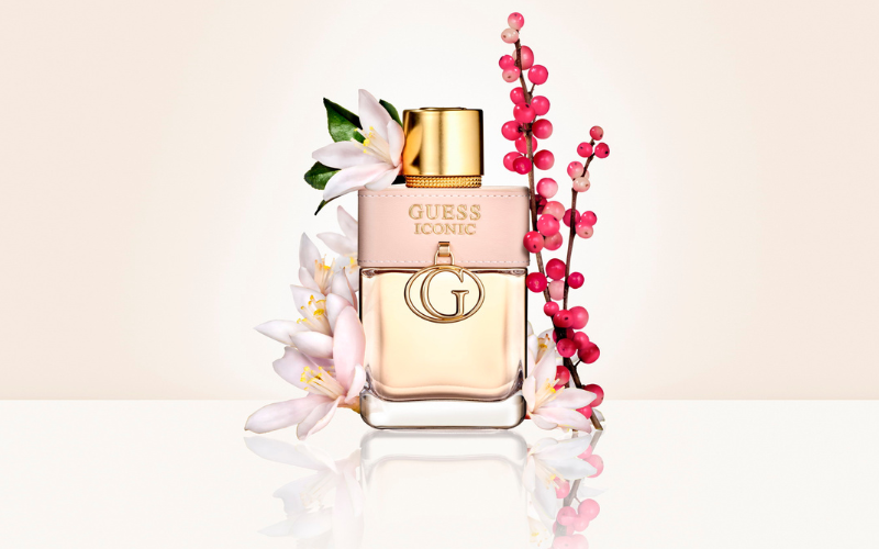 Perempuan Menawan Penuh Percaya Diri Menginspirasi Guess Iconic Eau de Parfum for Women