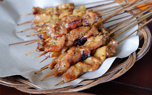 Satai Ambal dari Kebumen, Berciri saus Tempe Mondol