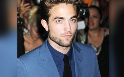 Robert Pattinson Jadi Desainer Busana