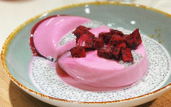 Puding Buah Naga dari YouTube Live Femina: Puding Battle 