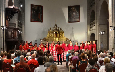 Nyanyikan Lagu Daerah, Paduan Suara The Archipelago Singers Pukau Warga Prancis