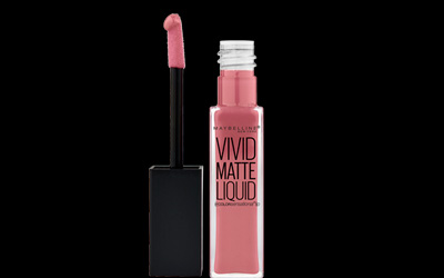 Tip Aplikasikan Lipstik Untuk Bibir Tebal