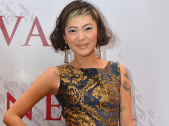 Rahasia Penataan Rambut Poppy Sovia