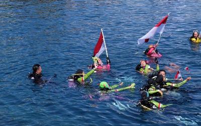 930 Wanita Indonesia Pecahkan Rekor Menyelam Massal Dunia di Manado