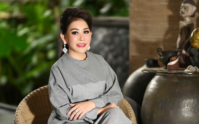 Meiline Tenardi dan Perempuan Berdaya yang Menghargai Makna Dirinya 