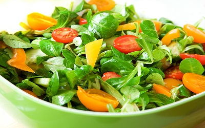 Jumlah Kalori Dalam Sepiring Salad  