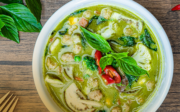 Kari Hijau Thailand, Sedap Dengan Bumbu Cabai Hijau