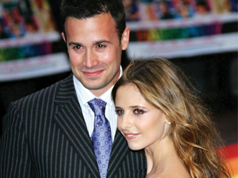 Rahasia Awetnya Cinta  Sarah Michelle Gellar dan Freddie Prinze Junior