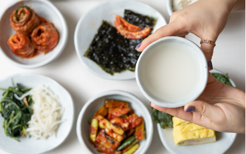 Makgeolli, Minuman Fermentasi Beras dari Korea, Sudah Coba? 