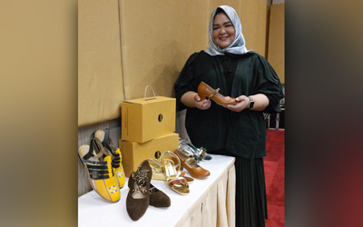 Tyas Ajeng Nastiti, Promosi Sepatu Klastik Footwear Lewat Google My Business