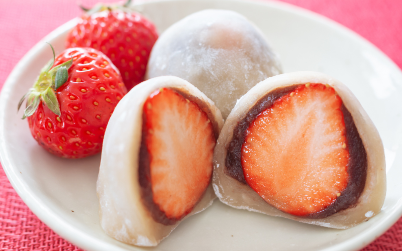 Mochi Daifuku Berisi Stroberi, Refreshing!