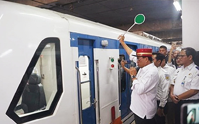 Kereta Bandara dari Stasiun Manggarai Mulai Beroperasi. Cek Promonya Di Sini!