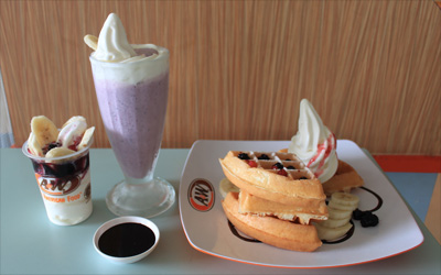 Kesegaran Pisang dan Berry