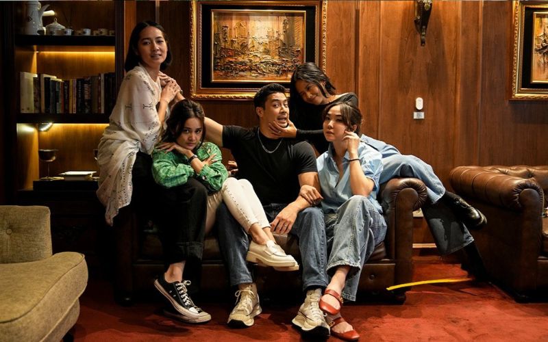 Pernah Dikecewakan Cinta? Nonton Film Balas Budi Bulan Ini