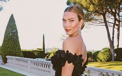 Riasan Serba Gold ala Karlie Kloss