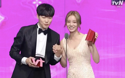 Reuni Ryu Jun-yeol, Hyeri, dan Bintang Serial Reply Lainnya di tvN10 Awards