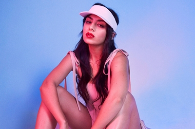 Videoklip Baru Charli XCX, Boys, Banjir Pria Seksi
