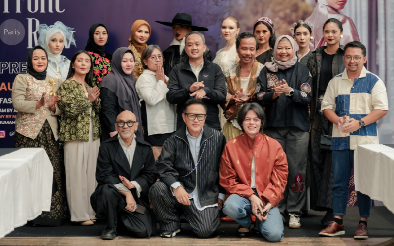 Indonesian Fashion Chamber Gelar Front Row Paris ke-6 dan Berpartisipasi di BRICS+ Fashion Summit 2025