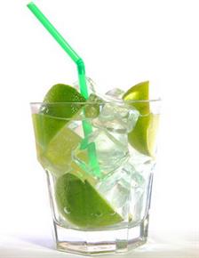 Trik Makin Rajin Minum Air