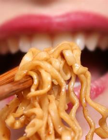 5 Makanan yang Bikin Anda Makin Lapar