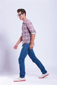 6 Keuntungan Pacaran dengan Nerd 