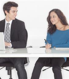 5 Trik Pacaran Aman di Kantor 