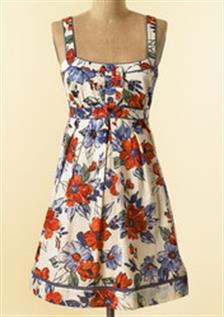 5 Gaya Busana Motif Bunga