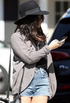 Trik Padu Padan Boxy Cardigan