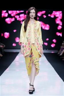 Kebaya Untuk Acara Malam