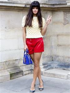 Biru, Putih, Merah Di Paris Fashion Week 2013