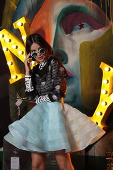 Rok Cantik yang Extraordinary