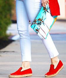 Bergaya dengan Espadrille Shoes