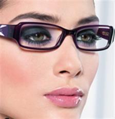 Makeup Untuk Pemakai Kacamata