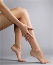 Menyilangkan Kaki Bikin Varises?