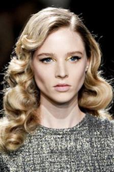 Tatanan Rambut Keriting