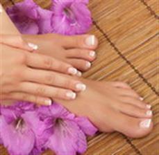 Yuk, Coba Mani-Pedi di Rumah!