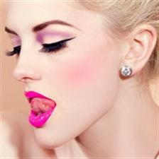 Lipstik Pink Sesuai Warna Kulit