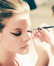 The Hottest Aqua Liner