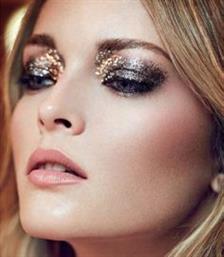 Glittery Eyes Makeup