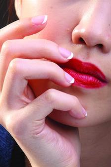 Coba Manicure Sendiri, Yuk!
