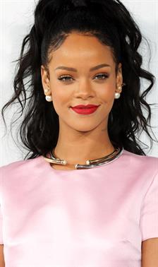 Tip Cantik Rihanna