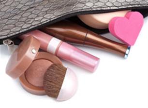 5 Beauty Essentials Wajib Ada di Tas Anda