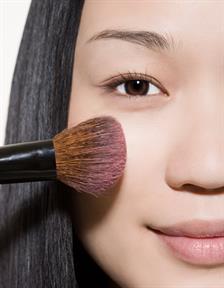 6 Langkah Makeup Ekspres 2 Menit