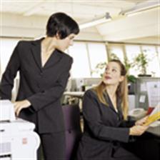Bertahan di Kantor Lama