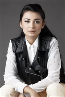 Shireen Sungkar Bergaya Boyish
