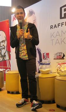 Sesama Mantan Playboy, Eross SO7 Ciptakan 'Pesawat Terbang' Buat Raffi Ahmad