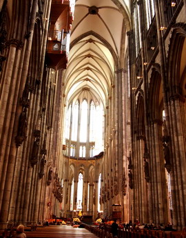 Berkunjung ke Kota Asal Cologne