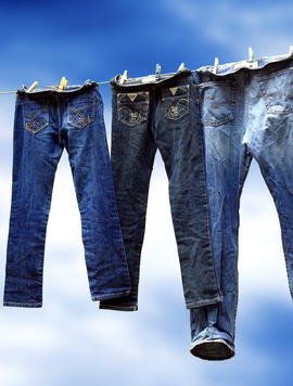 Cara Gampang Rawat Jeans Favorit
