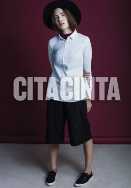 5 Cara Mix & Match Kemeja Putih Polos
